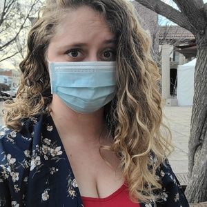 Meet your Posher, Courtney